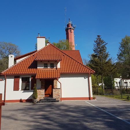 Zabytkowy Dom Latarnikow Hel Luaran gambar